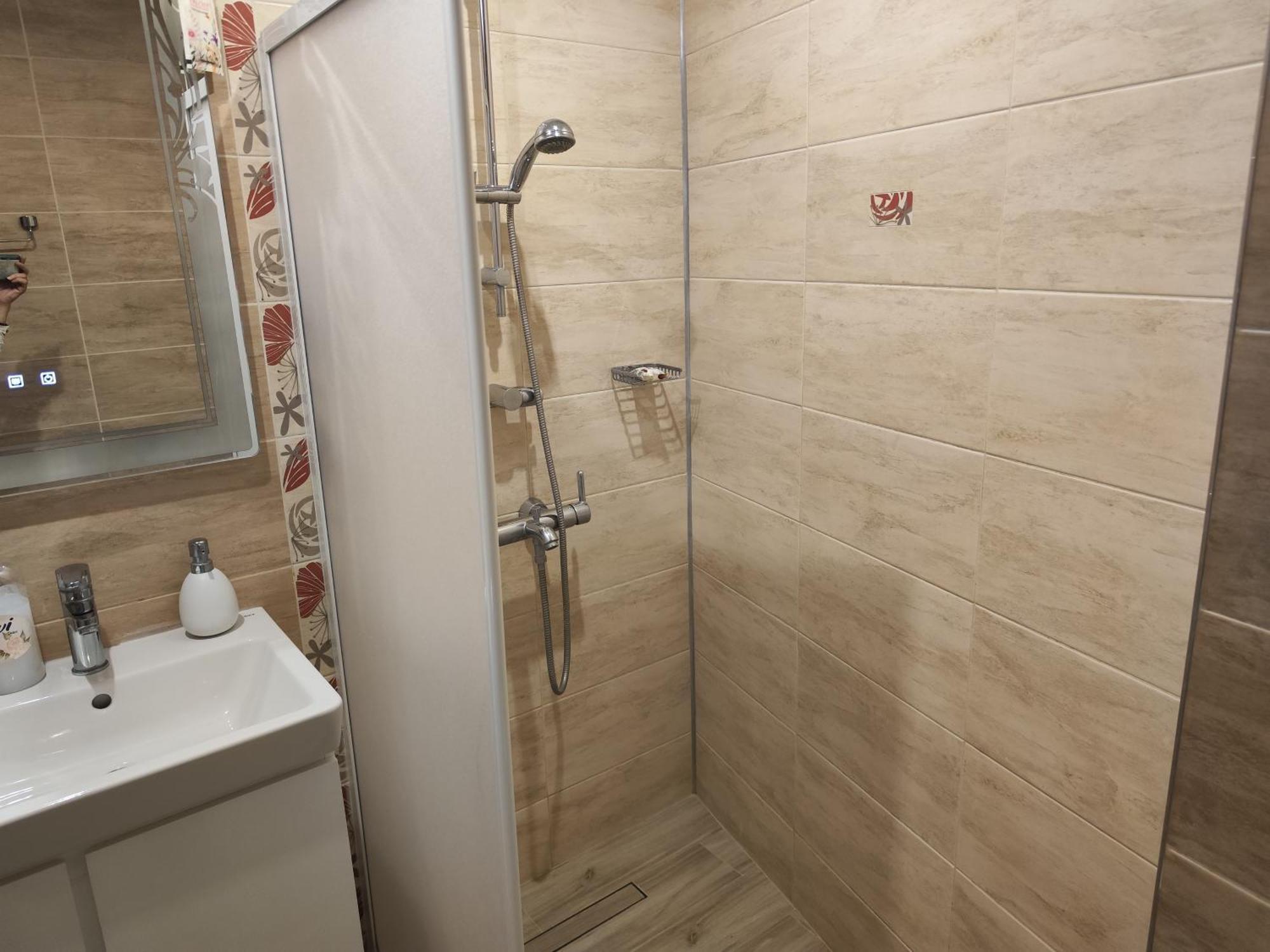 Art Apartment Kiril And Metodi Square Burgas Екстер'єр фото