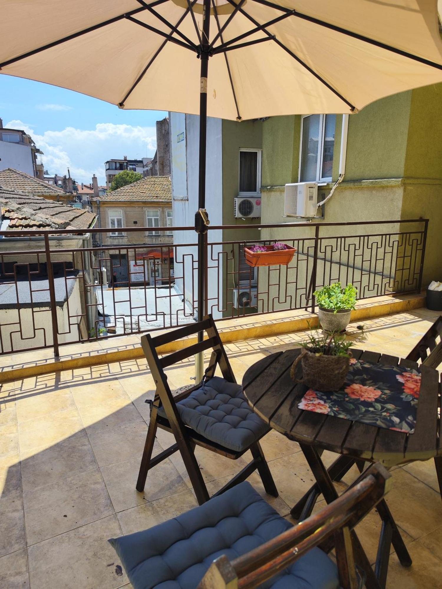 Art Apartment Kiril And Metodi Square Burgas Номер фото