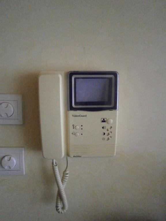 Art Apartment Kiril And Metodi Square Burgas Екстер'єр фото