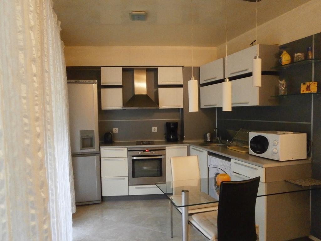Art Apartment Kiril And Metodi Square Burgas Номер фото