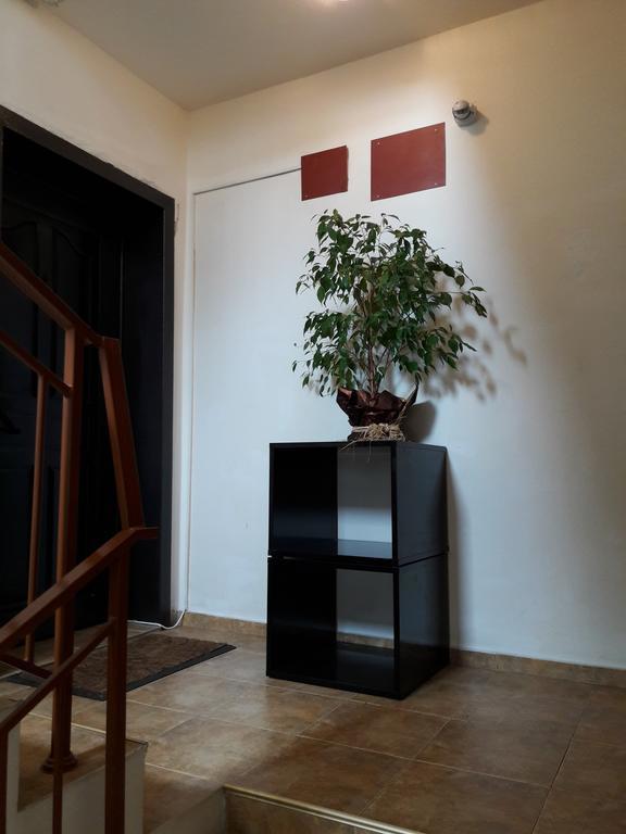 Art Apartment Kiril And Metodi Square Burgas Екстер'єр фото
